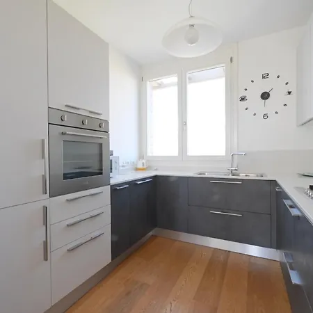 Tee 10 Apartment